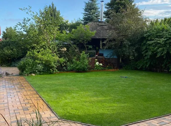 Kompleks wypoczynkowy Dom Gościnny Emma Grzybowo (West Pomeranian)