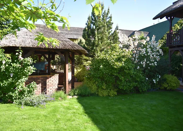 Kompleks wypoczynkowy Dom Gościnny Emma *